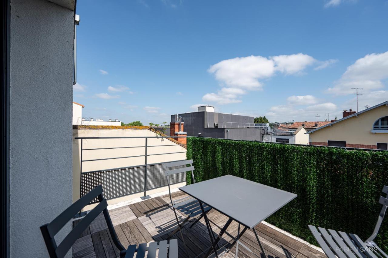 Le Saint Exupery - T3 Centre Ville Avec Balcon + Parking Gratuit Toulouse Luaran gambar